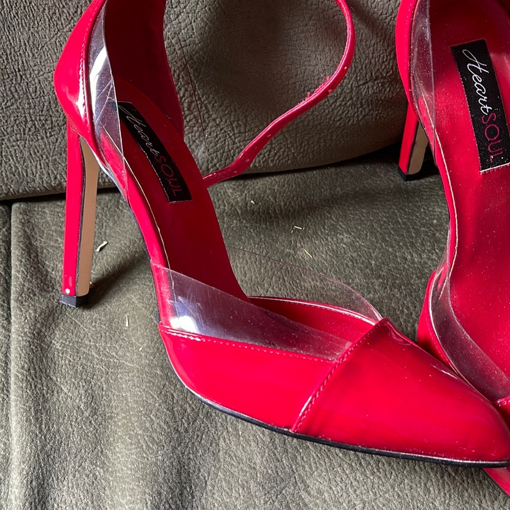 Womens Heart and Soul Shoes. Worn only once like brand new.